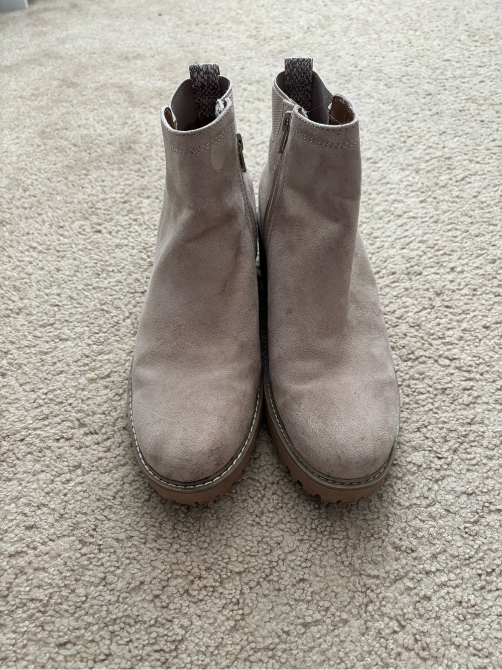 Universal Thread Women’s Booties Tan Suede